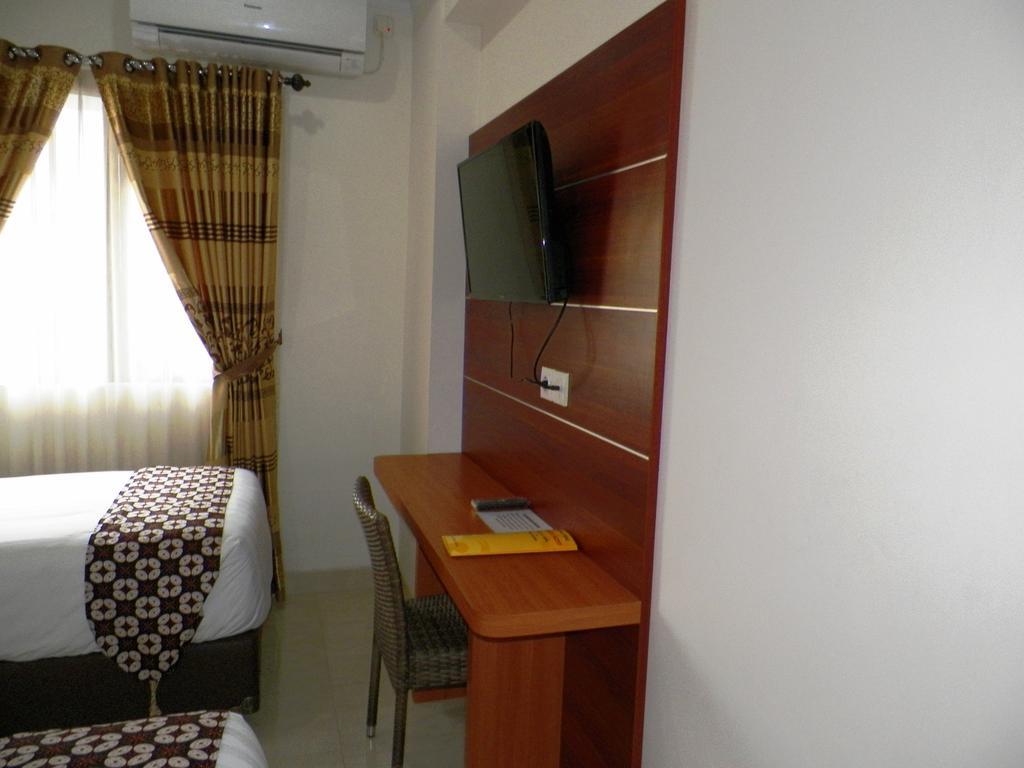 Maranatha Grand Hotel Yogyakarta Phòng bức ảnh