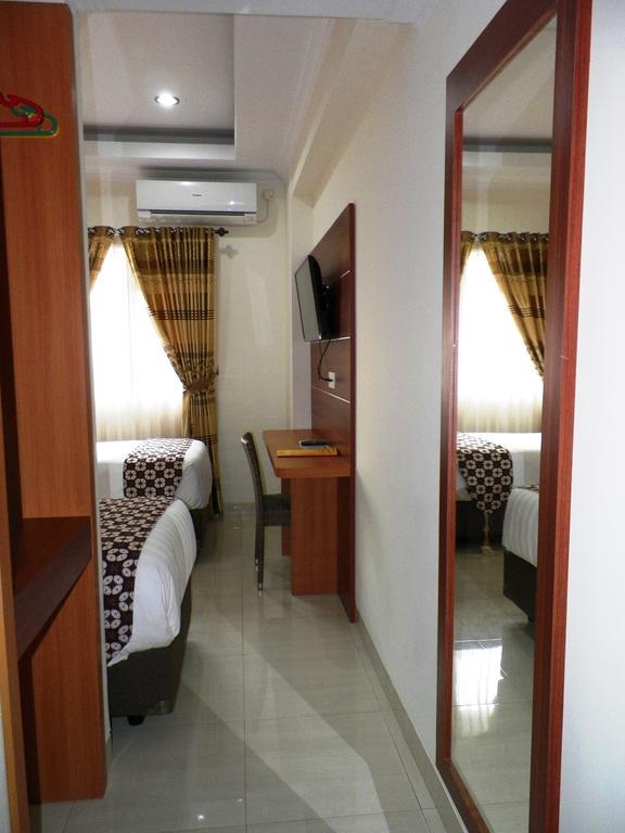 Maranatha Grand Hotel Yogyakarta Phòng bức ảnh